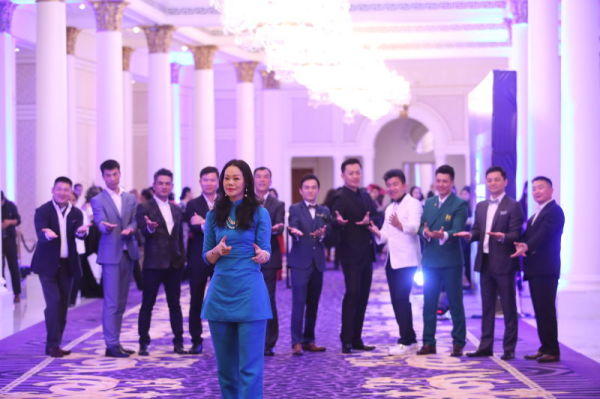 六肖期期中特一王中王，揭秘生肖運(yùn)勢與成功秘訣，揭秘生肖運(yùn)勢與成功秘訣，六肖期期中特一王中王的秘密探尋