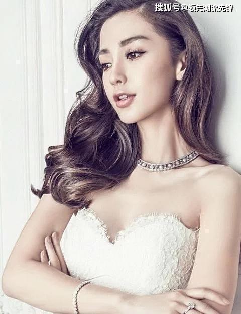 最美明星前十名，璀璨星空的耀眼明珠，最美明星榜單揭曉，璀璨星空中閃耀的十大耀眼明珠