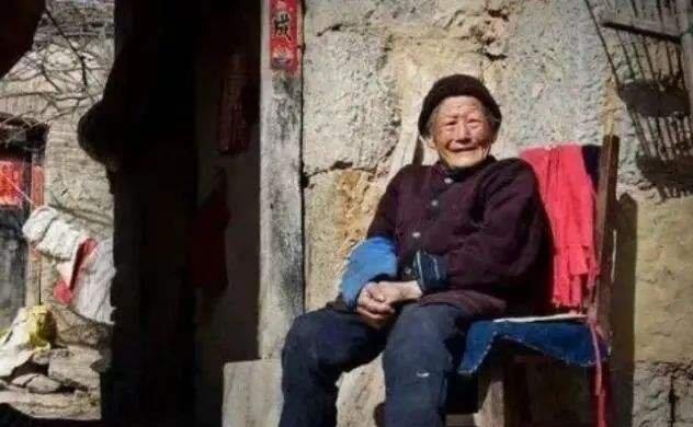 二陽一般第幾天最嚴重，深度解析新冠感染癥狀變化，新冠感染癥狀變化深度解析，二陽癥狀最嚴重時期解析