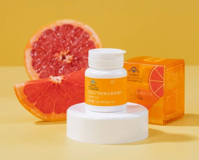 缺維生素引起白斑，圖片解析與防治建議，缺維生素引發(fā)白斑，圖片詳解及防治建議